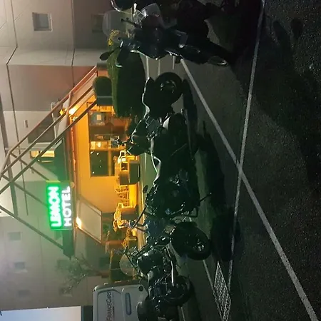 Lemon Romans * ブール・ド・ペアージュ